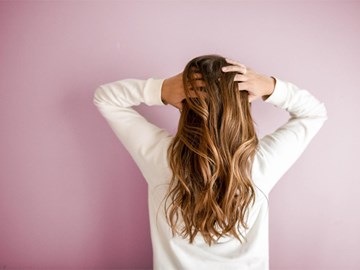 ¿Cómo cuidar un pelo con extensiones?