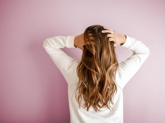 Consigue un cabello fuerte y sano este otoño