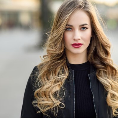 ¿Cuánto cuestan las extensiones de pelo natural?