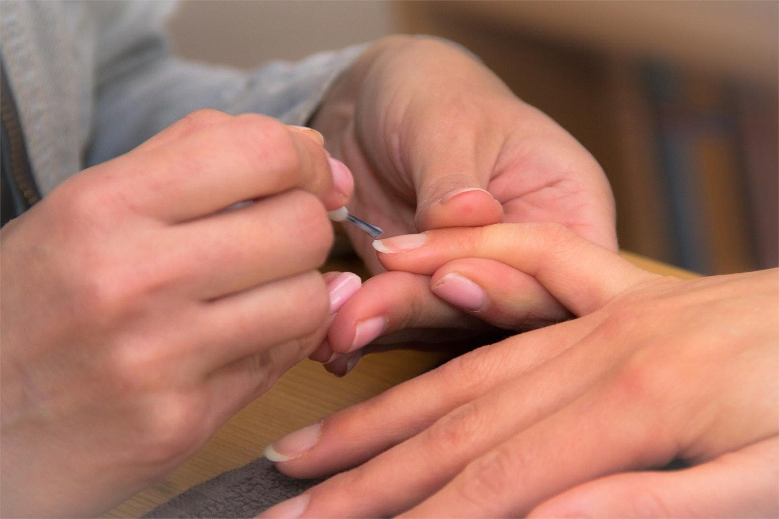 ¿Daña las uñas el esmaltado permanente? - Imagen 1