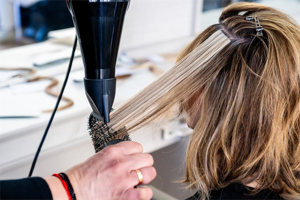 ¡Descubre las ofertas de nuestra peluquería en Vigo!